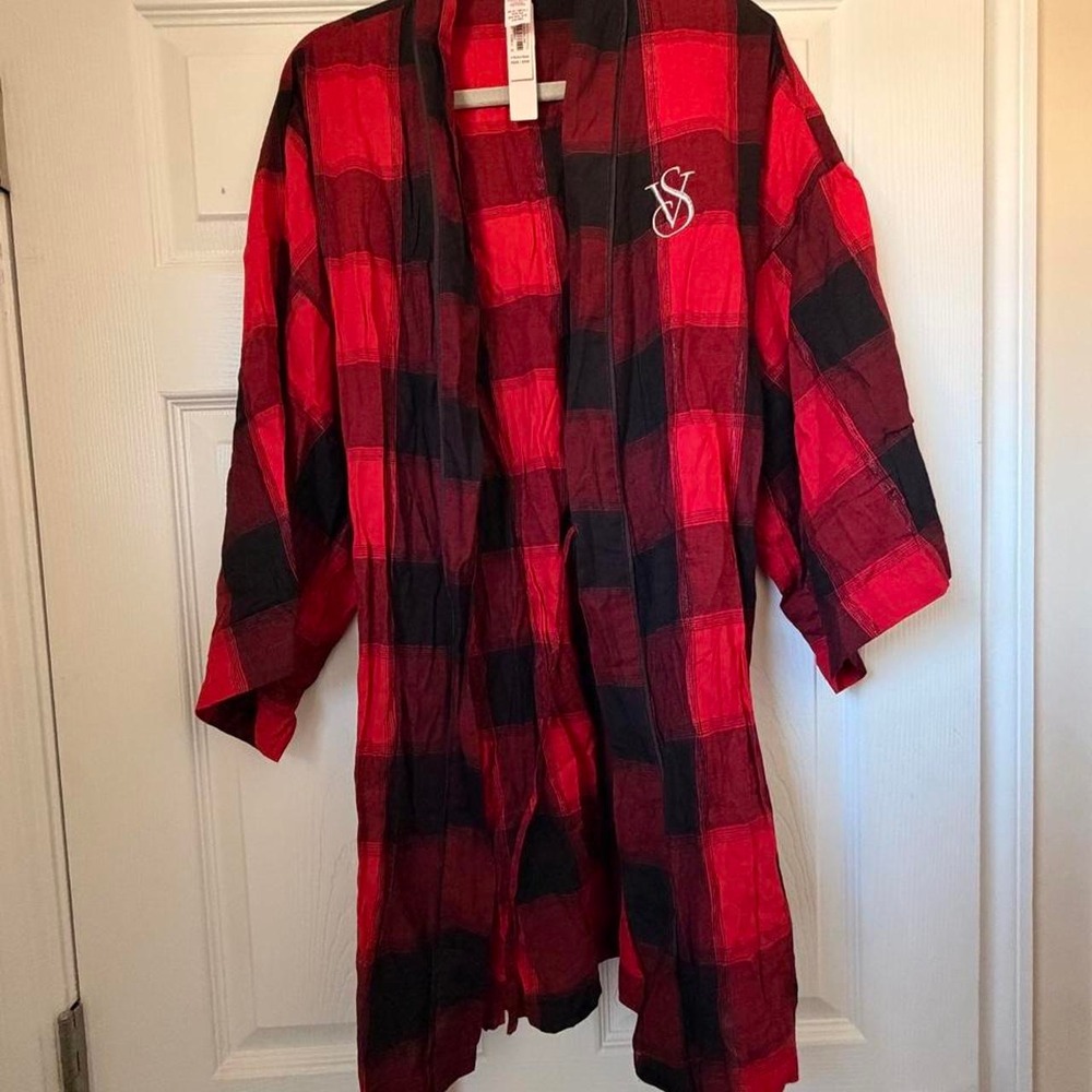 New with tags Victorias Secret Robe Size XS